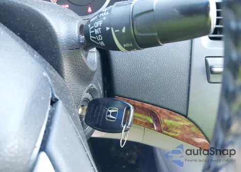 2011 Honda Accord 2.4 Ex-L z USA, uszkodzony, nr VIN 1HGCP2F86BA021497